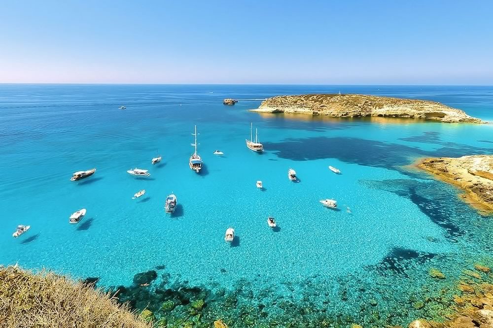 Boom di turismo a Lampedusa